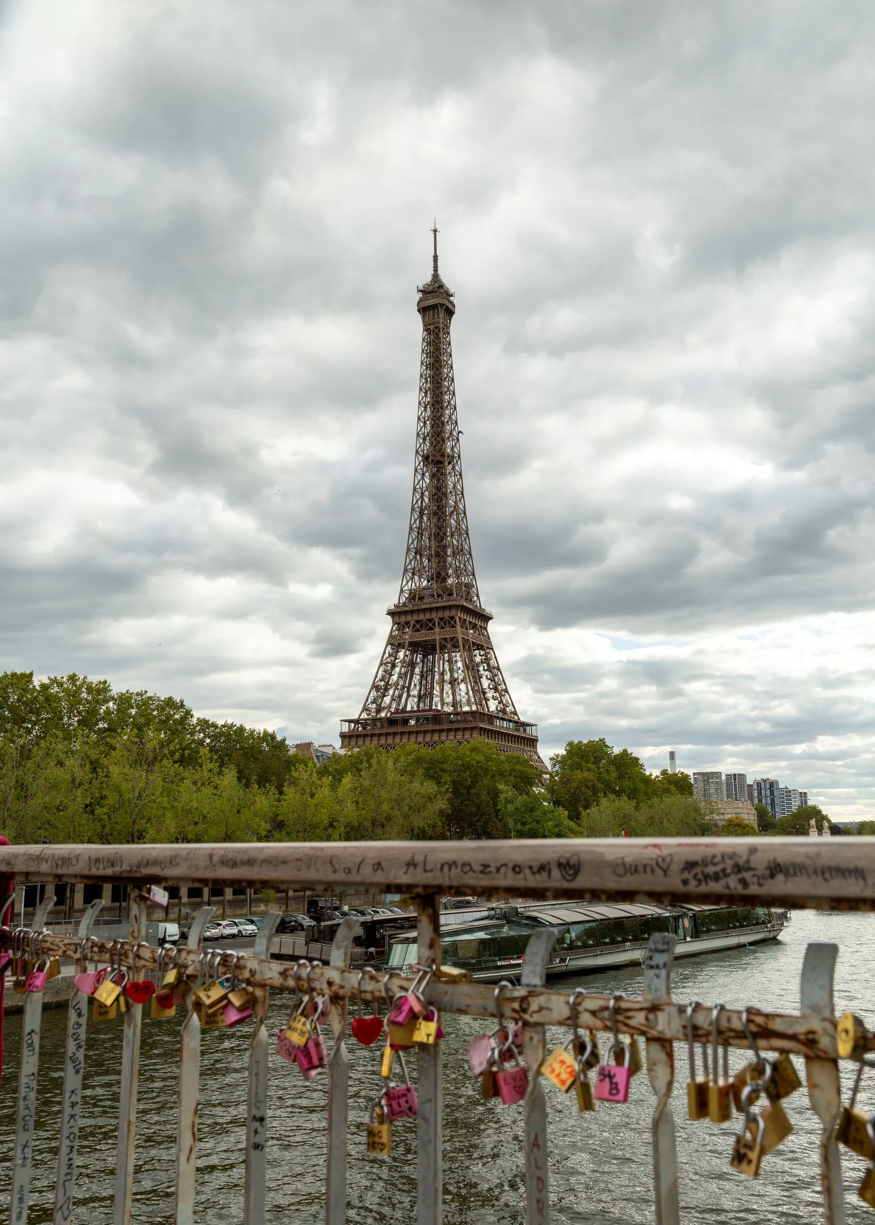 Love locks on the Passerelle Debilly