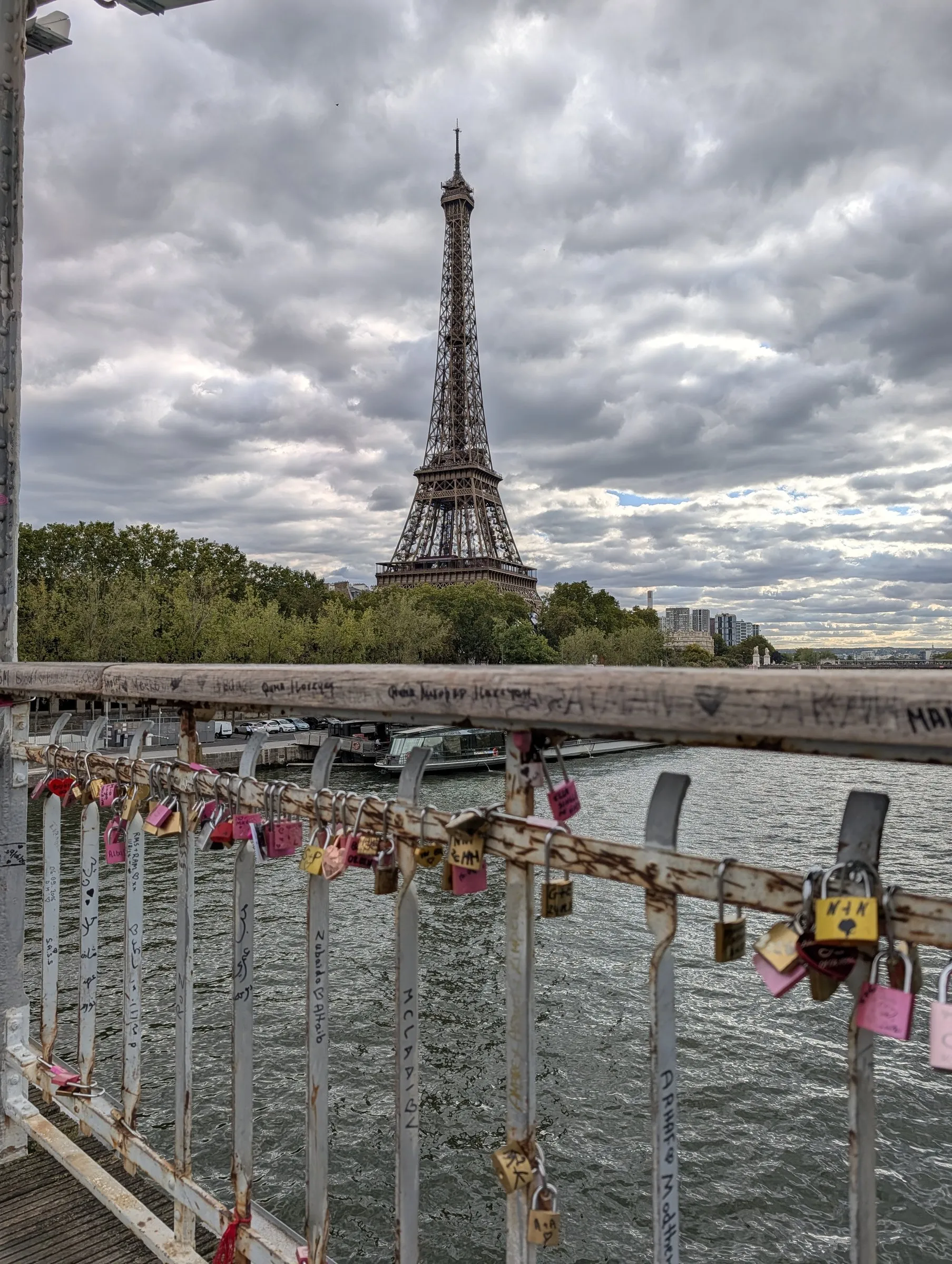 Love locks on the Passerelle Debilly