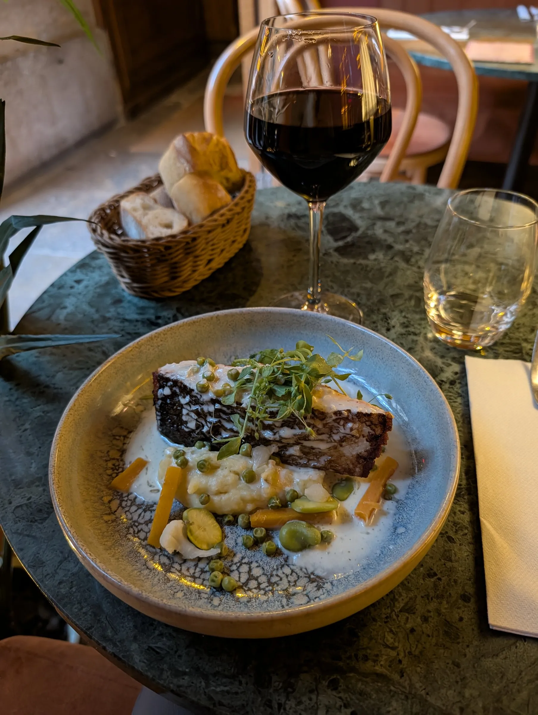 Dinner and red wine in the 7th after the tower circuit