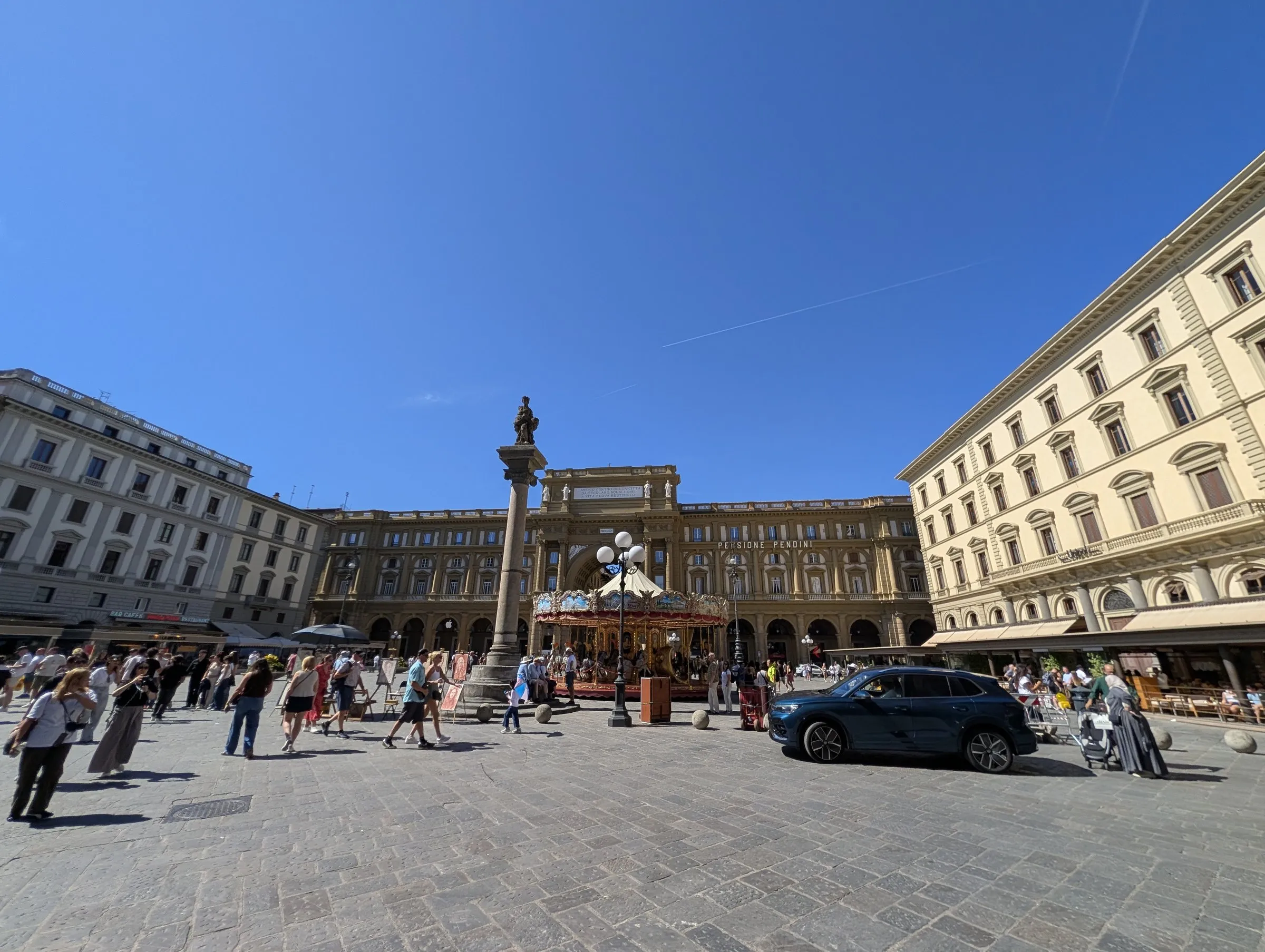Piazza della Repubblica and its carousel on arrival
