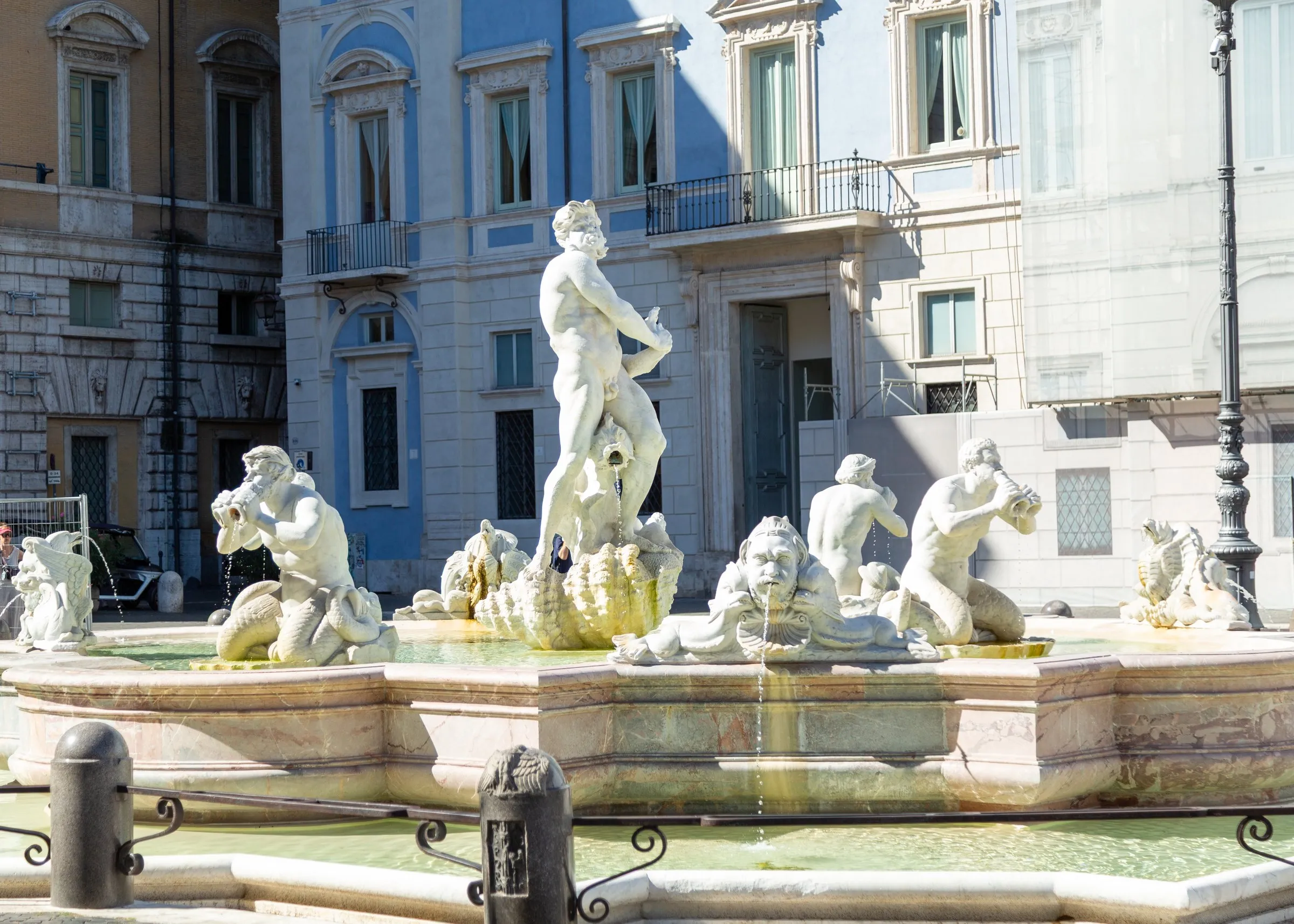 The Fontana del Moro at the south end of Navona
