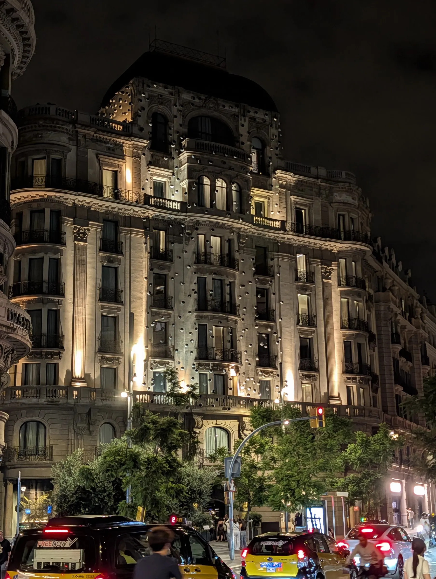 Via Laietana at night
