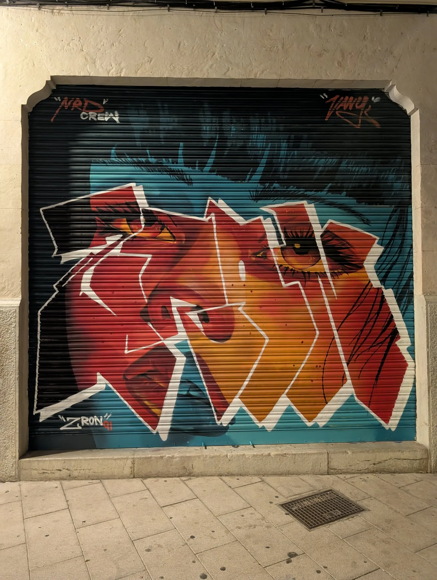 Painted shutter, Palma
