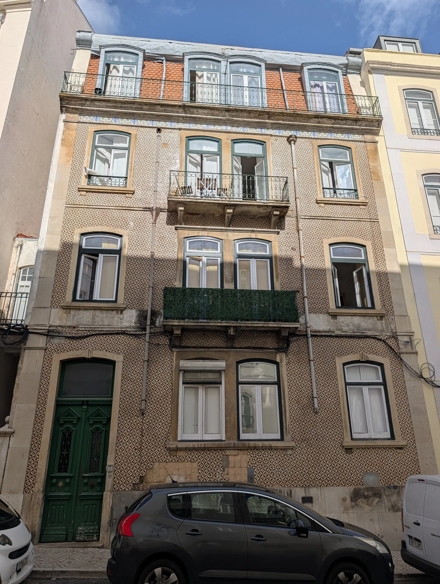 More tiled façades