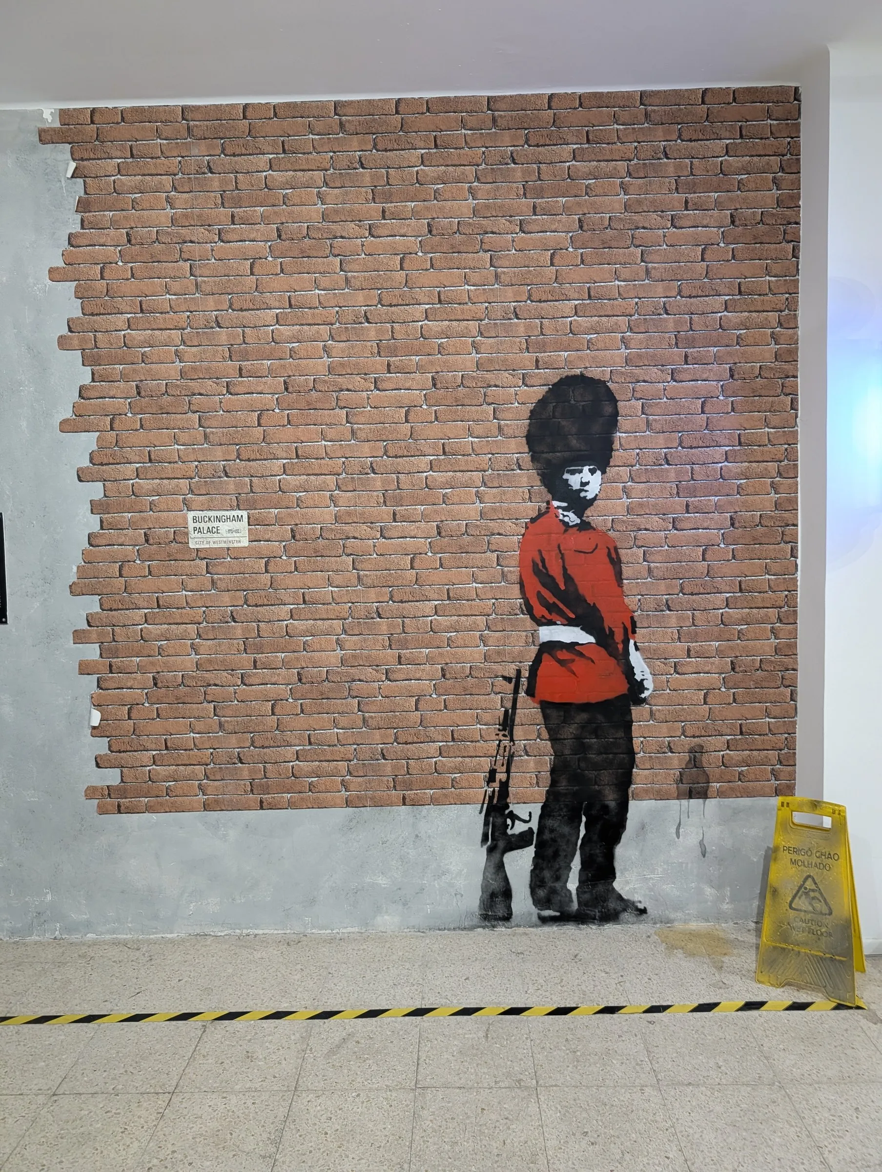 Banksy: the Buckingham Palace guard